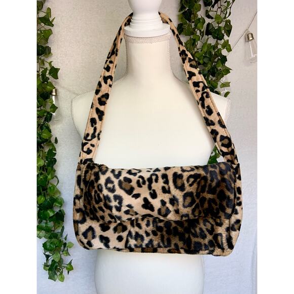 Y2K Cheetah Print Fuzzy Shoulder Purse - Picture 10 of 12